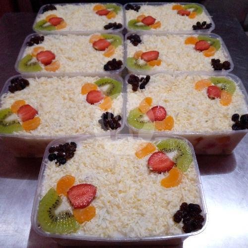 Salad Buah 1000ml menu Rumah Salad Vi & Key, Gadog Raya
