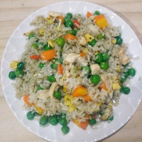 Nasi Goreng Ayam Crispy menu Warung Bakmi Lawu Podo Moro, Punggawan