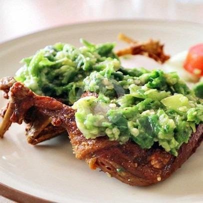 Bebek Cabe Ijo Dada menu Bebek Bentu, Cempaka Putih