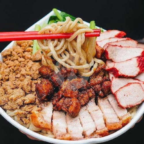 Es Cincau Serut menu Bakmi Karet Asiu, Kelapa Gading