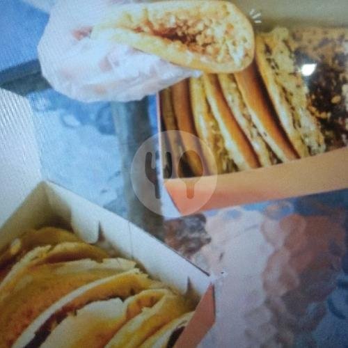 Terbul Special Pandan Coklat Keju menu Terang Bulan Warna Warni Jember, Sumbersari