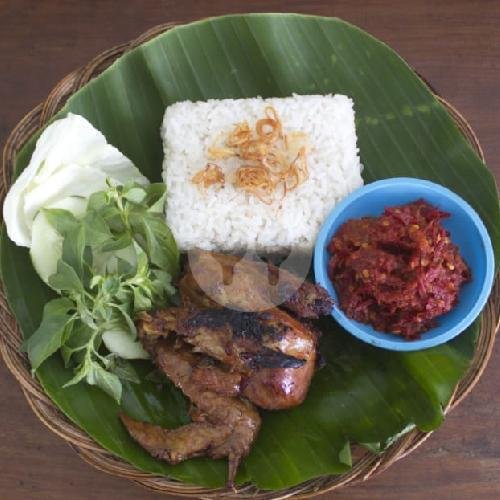 Review Warung Makan Ndelalah Ayam & Bakmi: Kuliner Lokal yang Terjangkau di Banjarsari