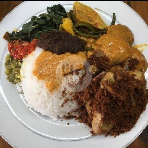 Nasi Rames Rendang + Es Kopi Susu Aren menu RM. SABANA KAPAU, Baranangsiang