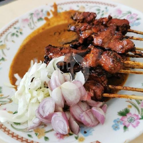 Review Sate Gule Kambing Pak Joki Nglames: Surga bagi Pecinta Daging di Madiun