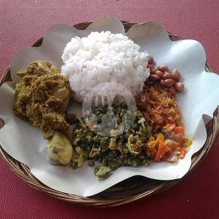 Tipat Cantok menu Warung Nyoman, Nogorojo