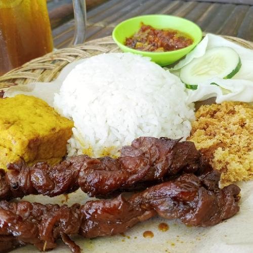 Nasi Usus Tahu/Tempe+Minum menu Ayam Bakar Madu Tebe, Tambak Bayan