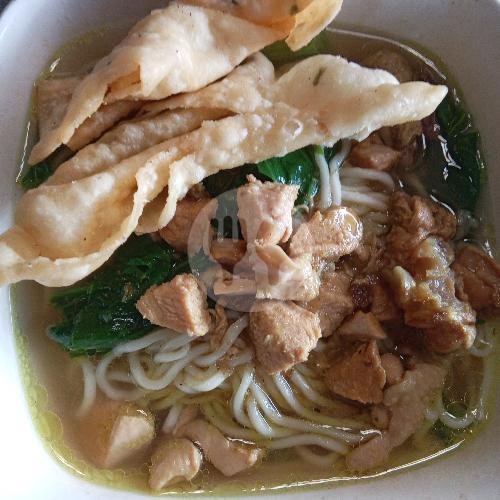 Sop Daging Sapi . menu Warung Bakso Ojo Lali Pak Slamet, Bantul