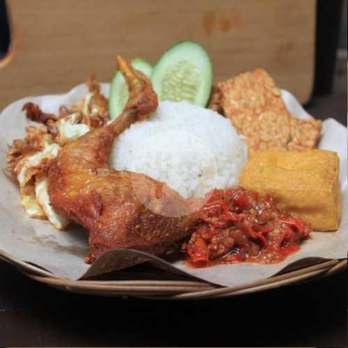 Paket Nasi Ayam Penyet menu Waroeng Bongkaran