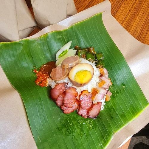 Sate Babi (5 Tusuk) menu Nasi Campur Loong Wan, Puri Anjasmoro