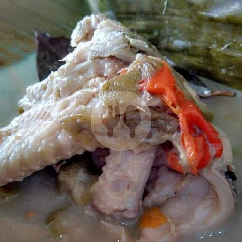 Garang Asem  Ayam Kampung menu Mbah Gembil Spesial Ayam Srundeng, Perintis Kemerdekaan