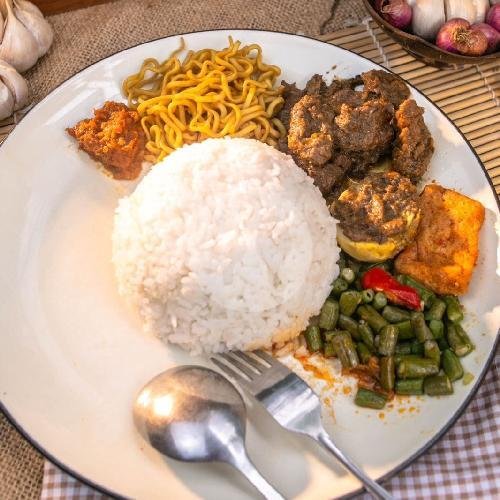 Nasi Campur Telor menu Nasi Campur Surabaya Bu Ari, Klampis Anom