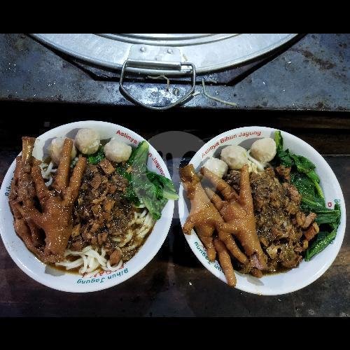 Ceker + Telur Puyuh menu Mie Bindereh, PB Sudirman