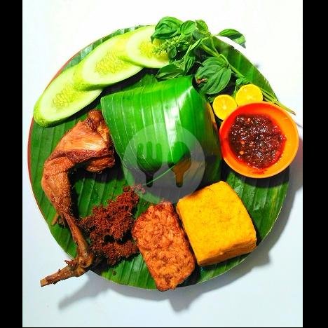Paket Paha Ayam Nasi, Tahu Dan Tempe Bacem menu Ayam Goreng Sari Gurih, Kiaracondong
