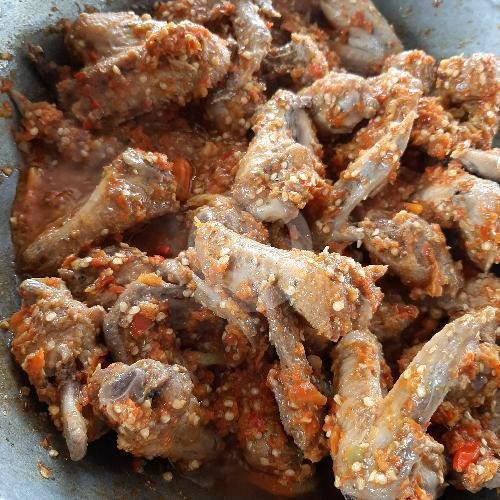 Oseng Daging Sapi menu Warung Pedesaan, Pierre Tendean