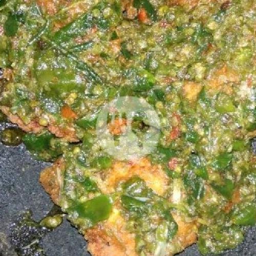 Jengkol Cabe Hijau menu Ayam Geprek Bang Nahlizar, Hos Cokroaminoto