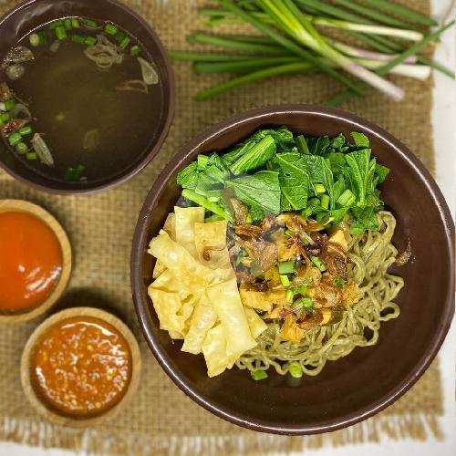Mie Ayam Biasa menu Mie Ayam Bakso Solo Mbak Mira, Kesatrian