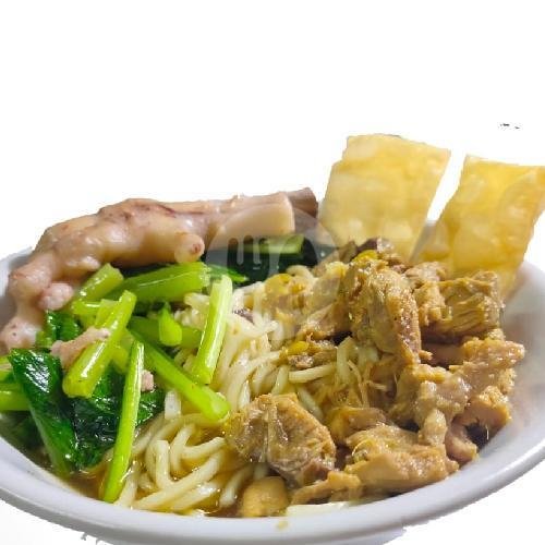 Mie Ayam Bakso menu Bakso Jumbo Bledoss, Mayangan