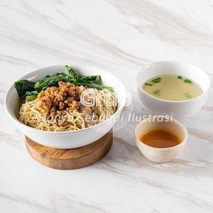 Bakmi rebus jumbo babi biasa menu Bakmi Ang Khas Medan, Ruko Taman Surya 2