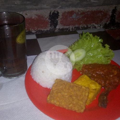 Ikan Nila Bakar menu Ikan Bakar A & A, Gegerkalong Tengah