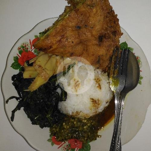 Nasi Ikan Tuna Balado Komplit menu Rumah Makan Padang Bungo Tanjung, Palagan