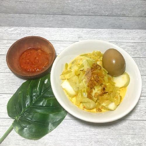Nasi Uduk Ayam Goreng Bagian Paha menu Nasi Uduk, Nasi Kuning Dan Lontong Sayur Berkah, Cimanggis