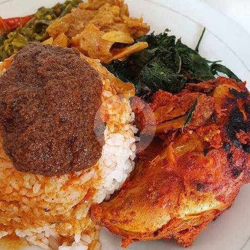 Nasi Ayam Bakar menu NASI PADANG LAURA MINANG RRI, Piranha Tunjung Sekar