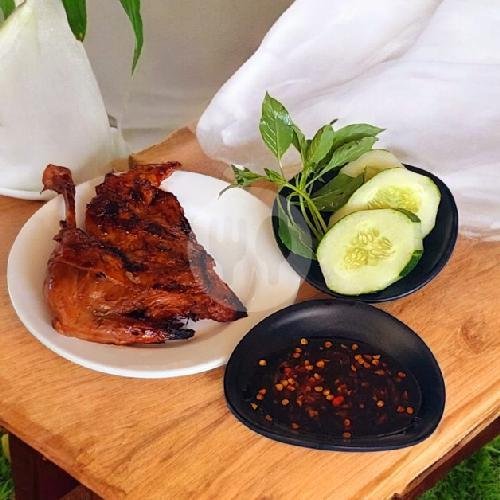 Dada Bebek Bakar Kemangi menu Warung Bebek Goreng H. Slamet, Ngagel