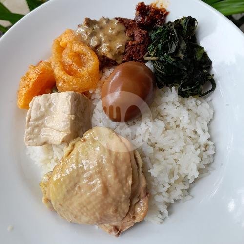 Nasi Gudeg Komplit Ayam Bacem menu Gudeg Yu Nap, Gunung Batu