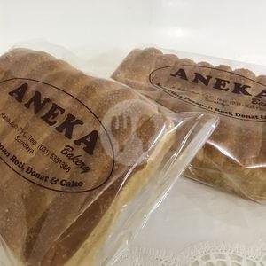 Sue. . . Ger menu Aneka Bakery, Kalibutuh