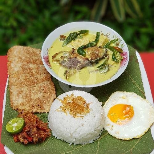 Asem Asem Ayam Kampung menu Nasi Pecel Godhong Jati, Gasibu