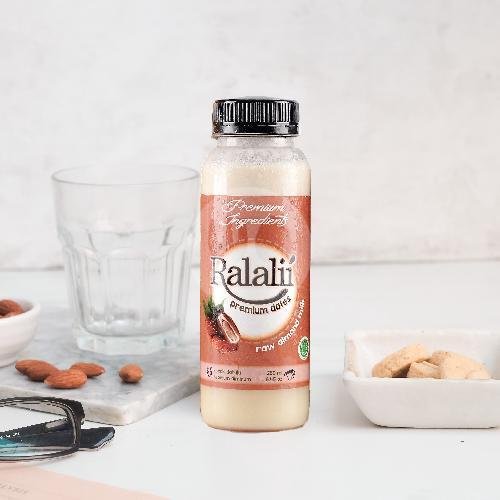 Susu Almond / Almond Milk Original menu Ralalii Almond Milk & Cookies, Taman Siswa
