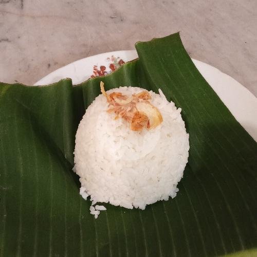 Review Menarik Warung Nasi Nini Anteh di Tasikmalaya: Nostalgia dan Kuliner Lezat