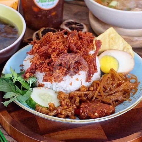 Nasi Ayam Goreng Kampung Special menu Nasi Empal Bu Marie, Ungaran Timur