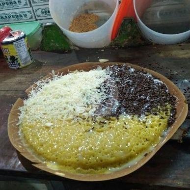 Martabak Sukapura 8: Surga Kuliner Martabak di Mangkubumi, Tasikmalaya