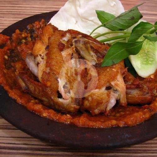 ayam laos tanpa nasi menu Ayam Bakar Bu Emi, Bumi Asri
