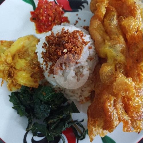 Paket Nasi Ayam+Thai Tea menu Nasi Padang Surya Minang, Dago Barat