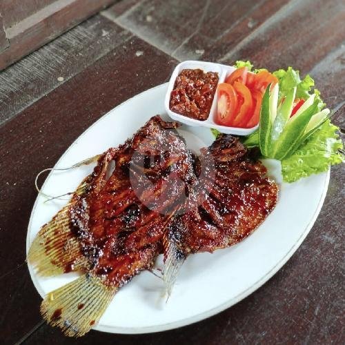 Gurami Bakar menu Ikan Bakar dan Seafood 88, Bululawang