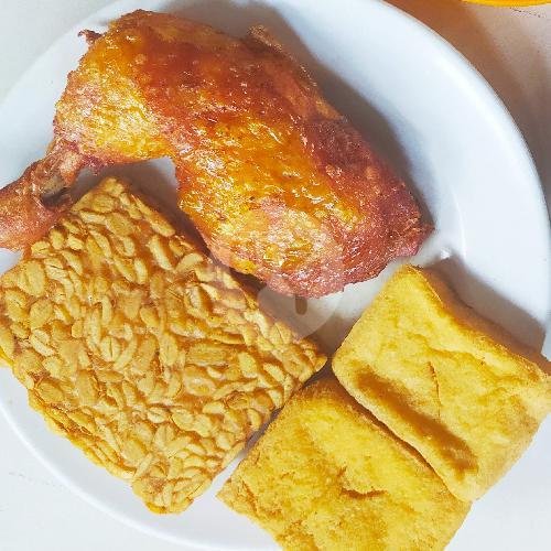 Review Ayam Goreng Lesehan Pak Din: Pengalaman Makan yang Memuaskan di Depok