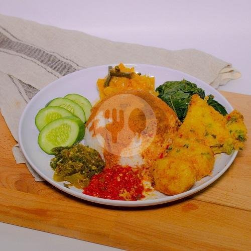 Nasi Rendang + Ice Nutrisari menu RM Agam Sakato, Pangarang