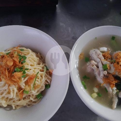 Yamin Asin menu Baso Garsela, Pasirluyu Barat