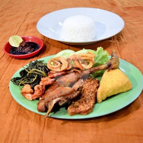 Paket B menu Ayam Goreng Pemuda Surabaya, Terusan Pasir Koja