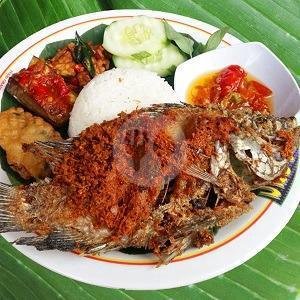 Paket Pecel Lele menu Ayam Bakar Ayam Penyet Wong Solo, Tebet