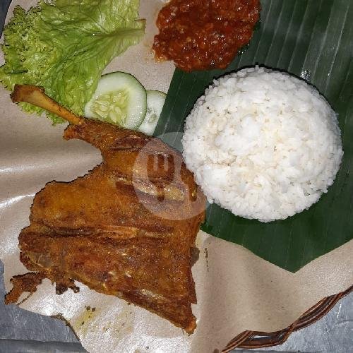 Ayam Kampung Goreng Kremes / Potong menu Soto Solo Ayam Pak Kliwon, Jagakarsa