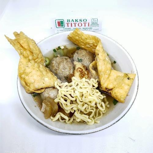 Review Bakso Titoti Solo: Tempat Makan Hits di Honggowongso yang Wajib Dicoba