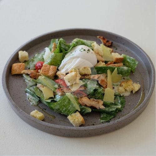 Crunchy Thai Chicken Salad With Peanut Dressing menu Kalluna, Kotabaru