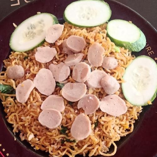 Nasi Orak Arik + Sosis + Baso menu Warmindo Rikat, Sunan Kudus