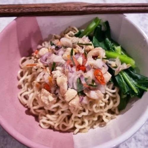 Mie Ayam Sambal Ijo menu Imami Mie Ayam dan Yoghurt, Buahbatu