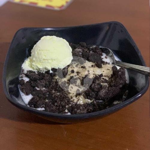 Mie Sakura Telur Kornet menu Ketan Susu Bang Zul, Jatinangor