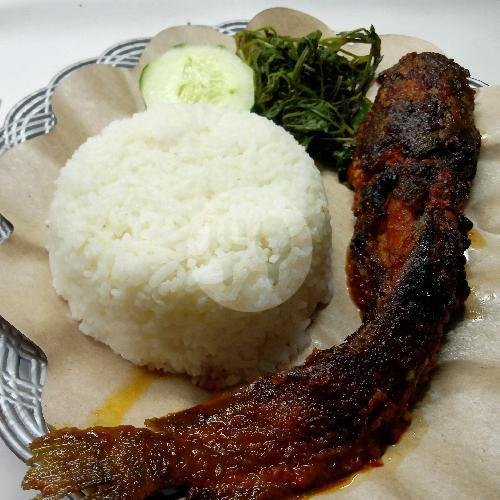 Lele Bakar Plus Nasi Putih menu Warung Setopan, Dau