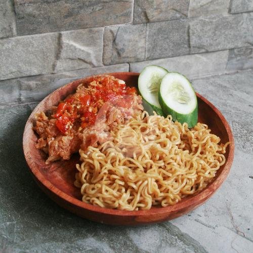 Indomie Ayam Geprek menu Geprek Tugu, Krembangan